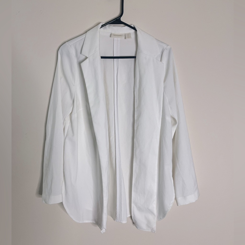 WHITE BLAZER